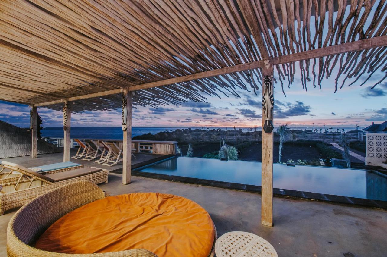 Dream Beach Huts Нуса-Лембонган Экстерьер фото
